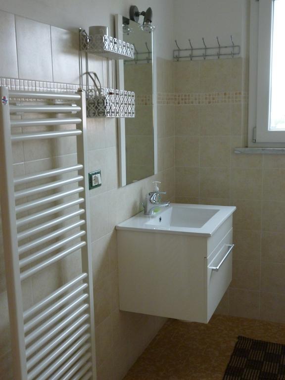 Elicrim Hotel Santo Stefano di Magra Room photo